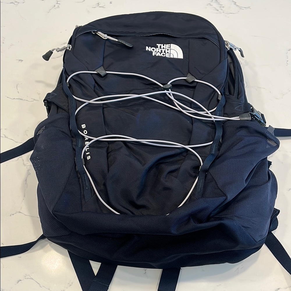 Back2School Like-New The North Face Black/White Borealis Backpack